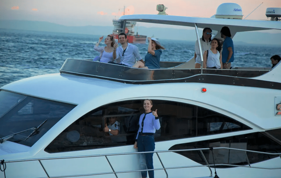 Bosphorus Luxury Yacht Tour Image