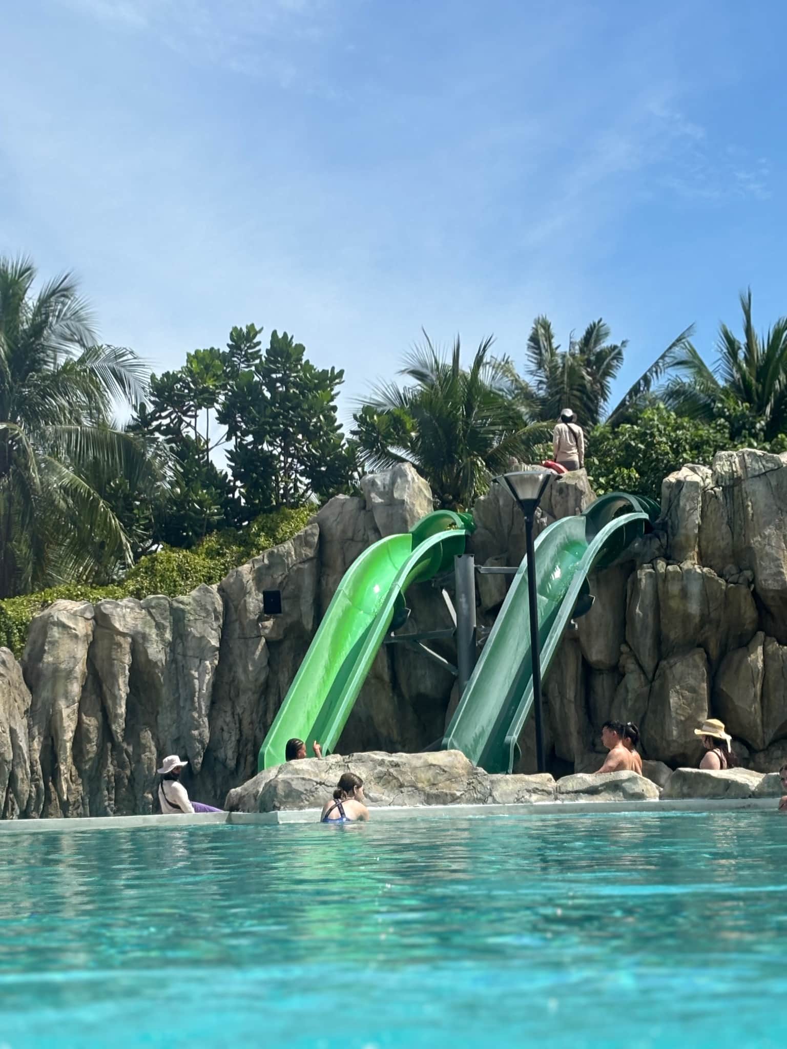 Photo from HUDA kh's trip