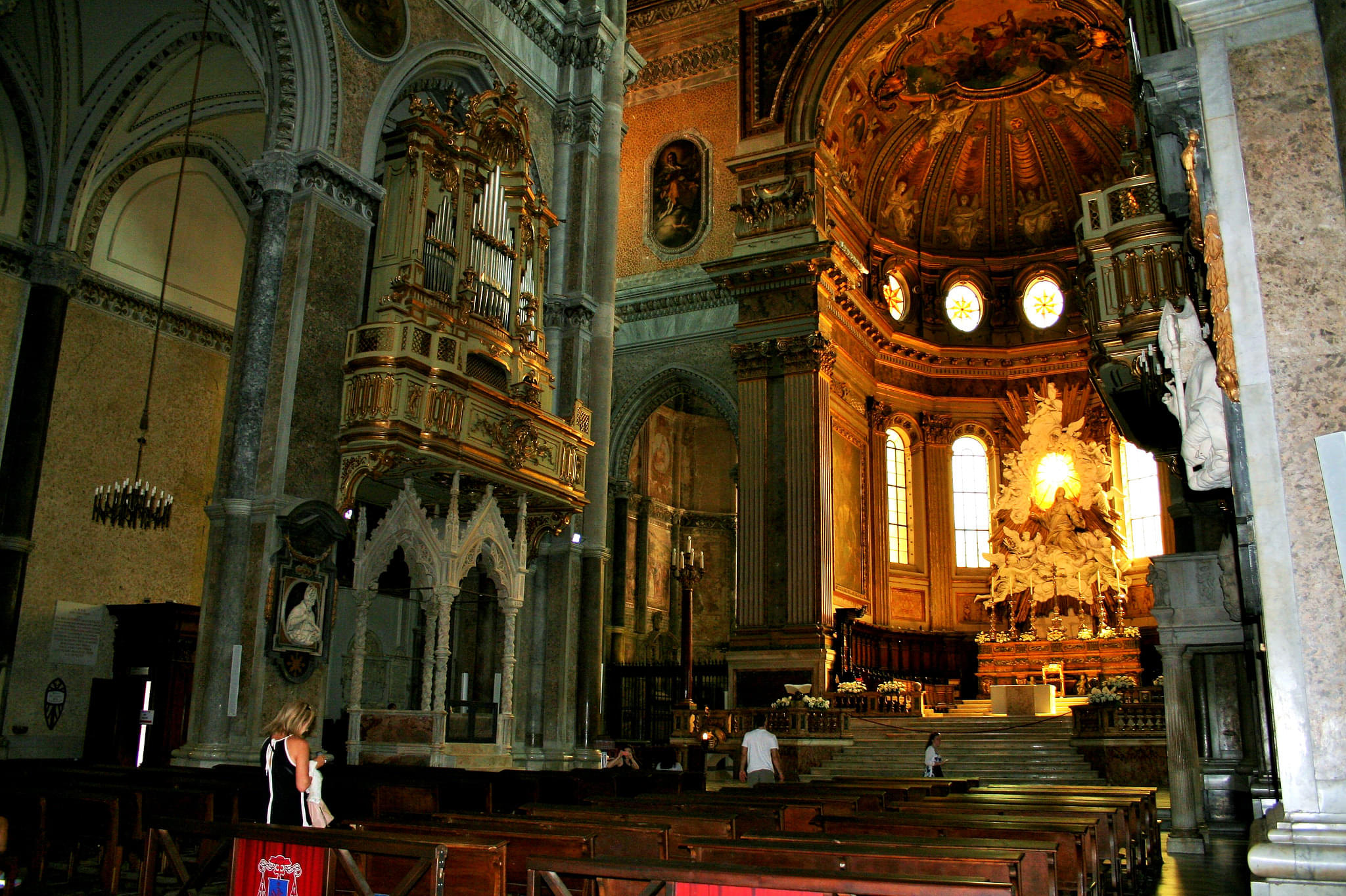Duomo di Napoli Overview