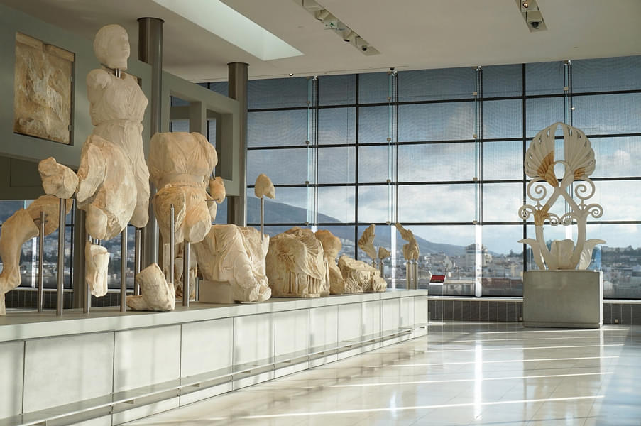 Take a look at the relics, artworks & marble sculptures in the exhibitions