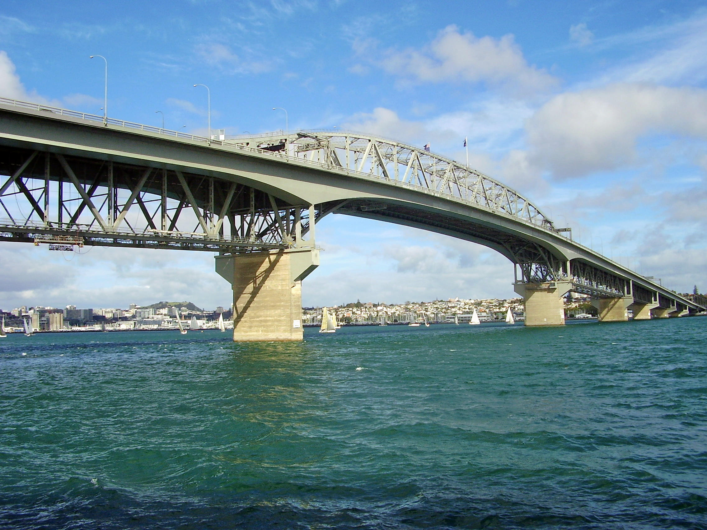 Auckland Harbour Bridge Overview