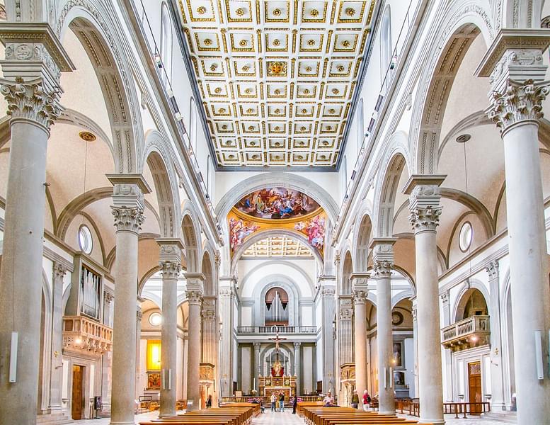 Stroll through the halls of the Basilica di San Lorenzo