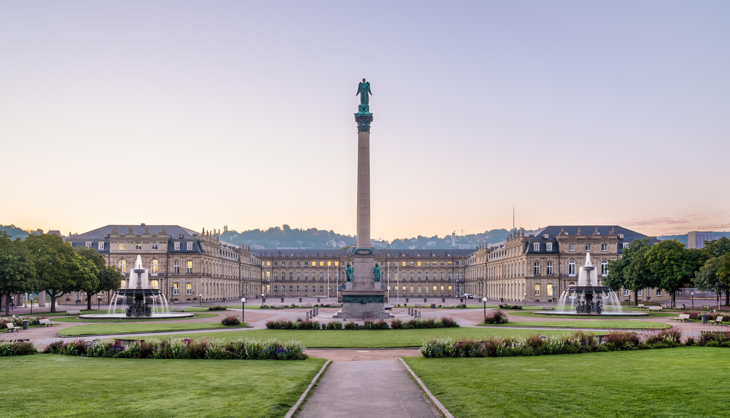 Stuttgart New Palace Overview