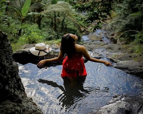 Relax In The Gemblang Waterfalls’ Infinity Pool