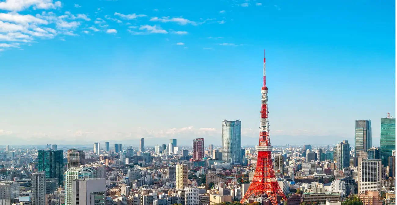 Grab the chance to see famous buildings of Tokyo from the Tower