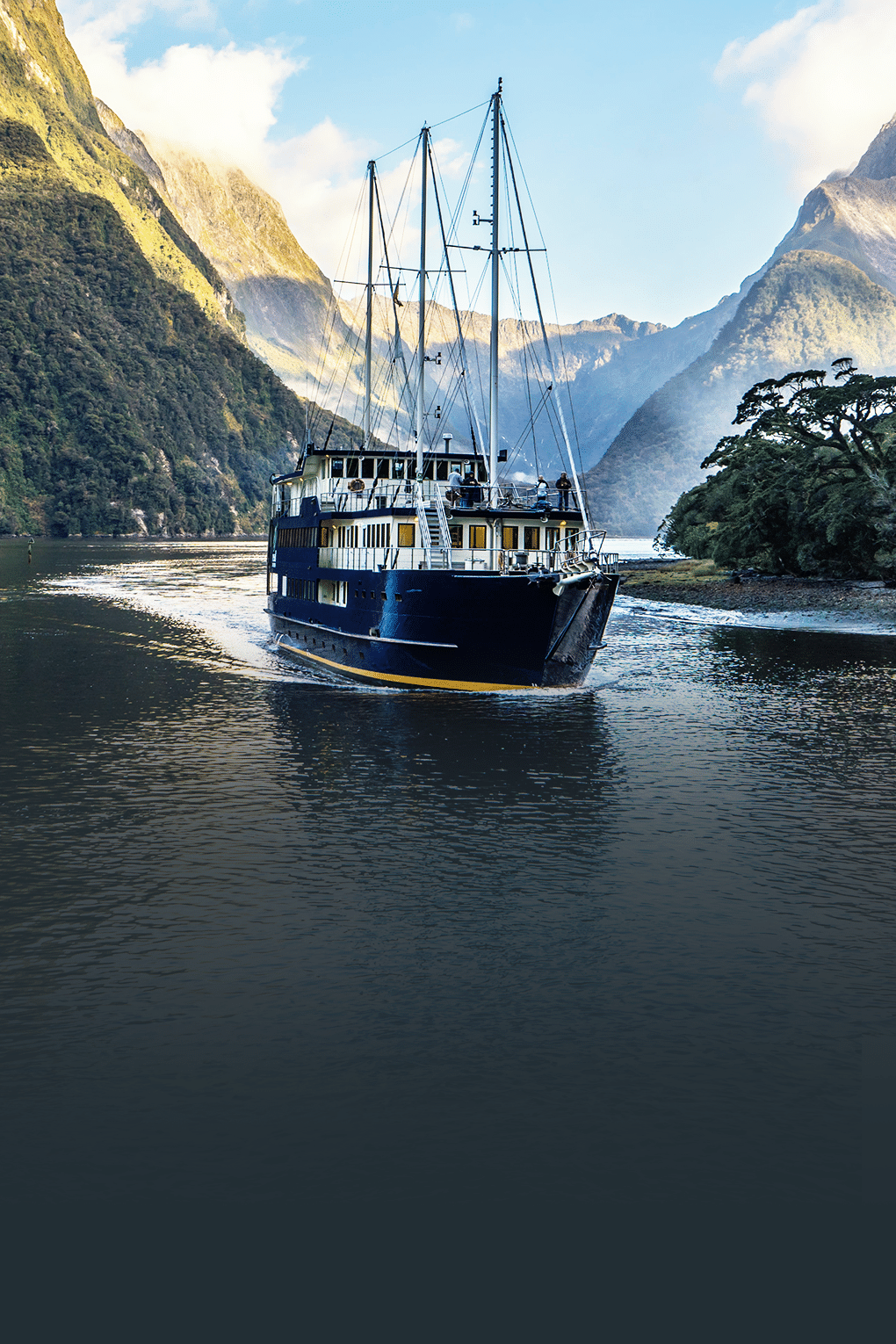 Scenic Trip to New Zealand with FREE Milford Sound Cruise