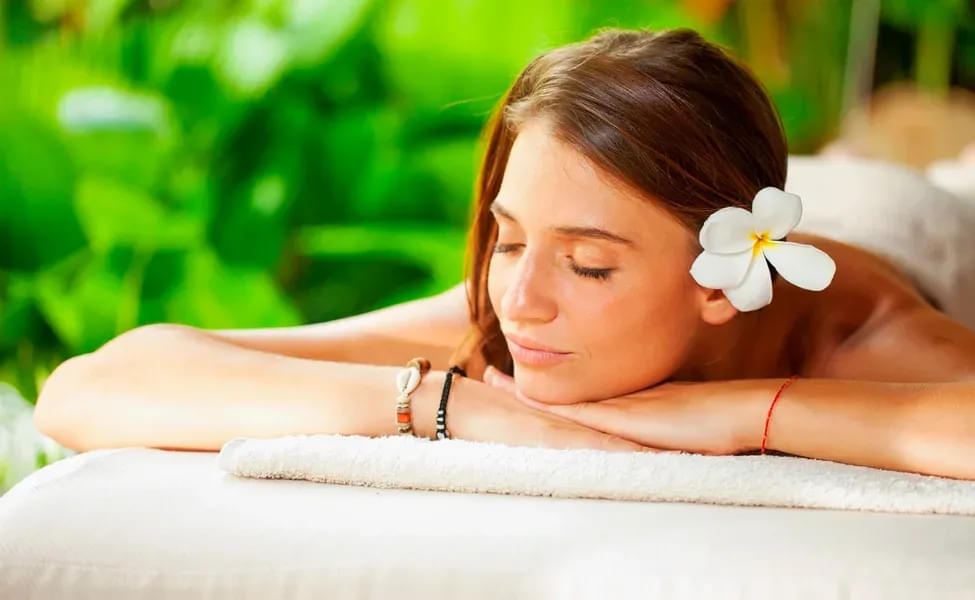 Refreshing Massage Szechenyi Bath