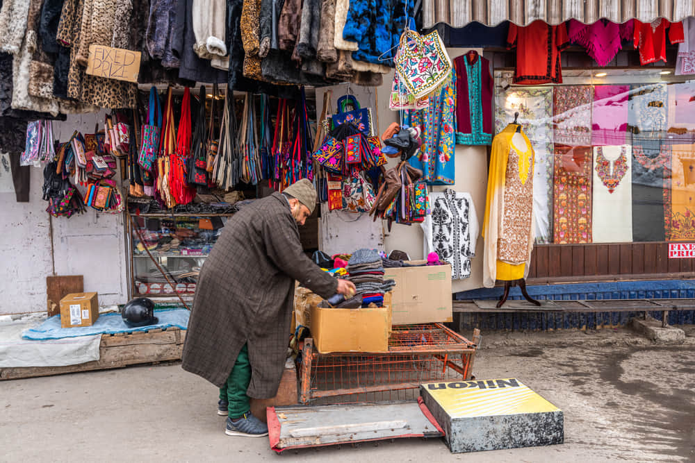 Markets And Shopping Centers