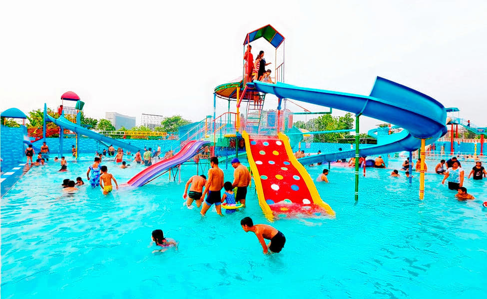 Splash Water Park Delhi Image