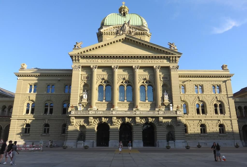 Explore the Swiss Federal Palace