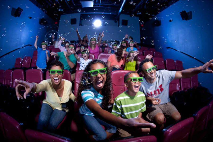 Watch Journey 2: The Mysterious Island movie in 4D theatre