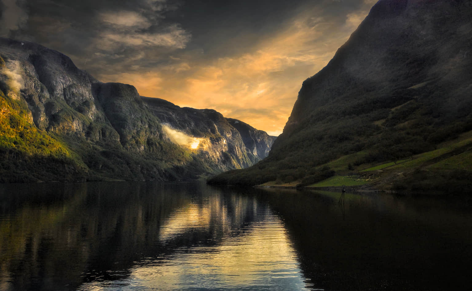 Næroyfjord fiord, <em>Norway</em>