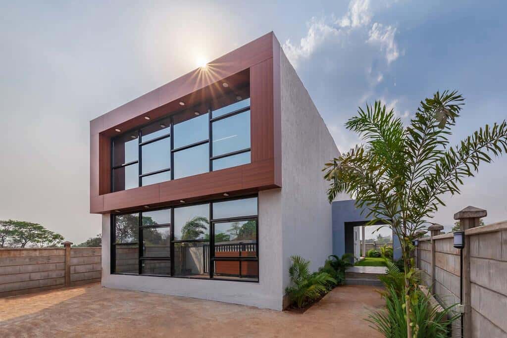 A Luxurious Countryside Vacation Retreat in Karjat
