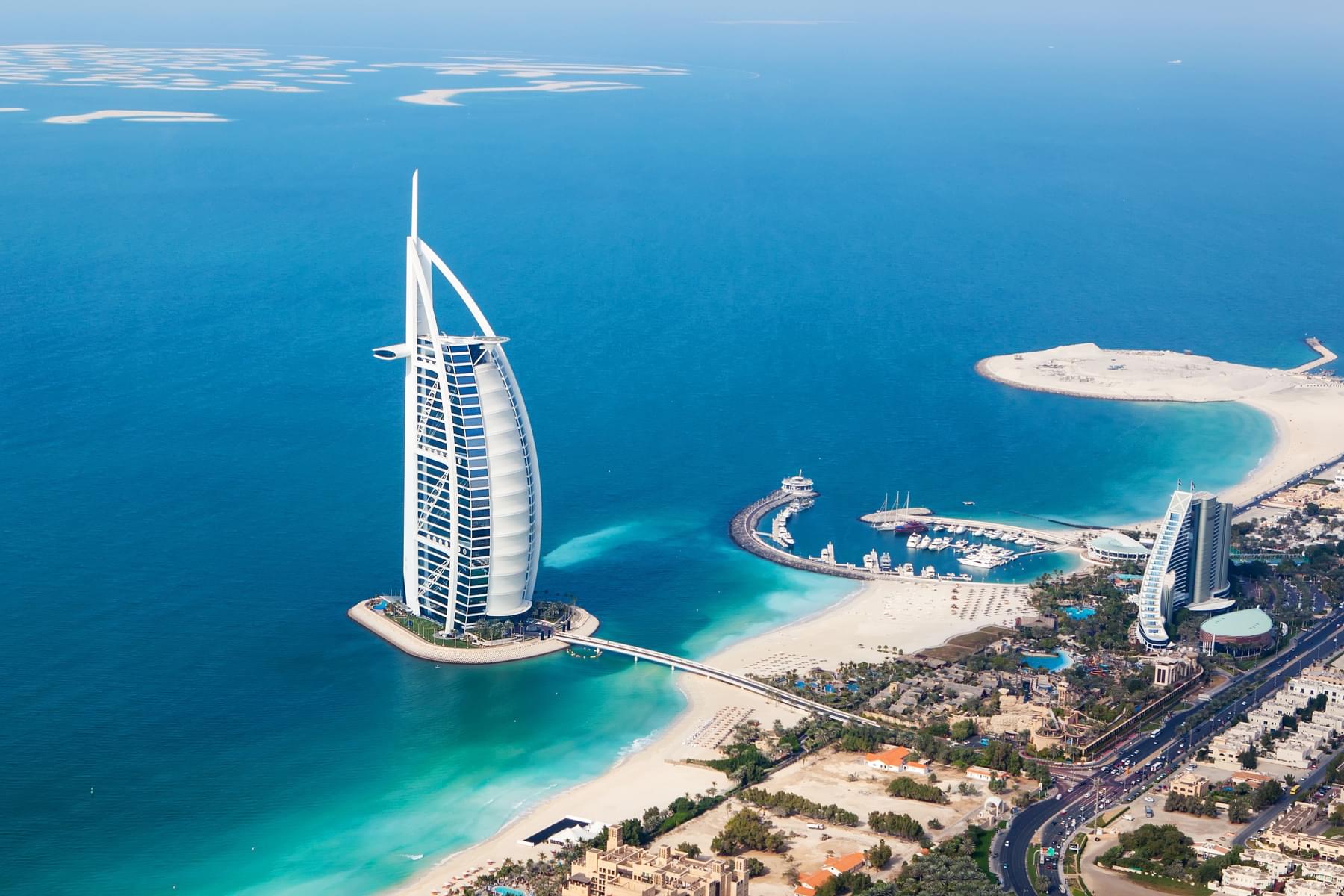 Admire Dubai’s 7-Star Hotel Burj Al Arab