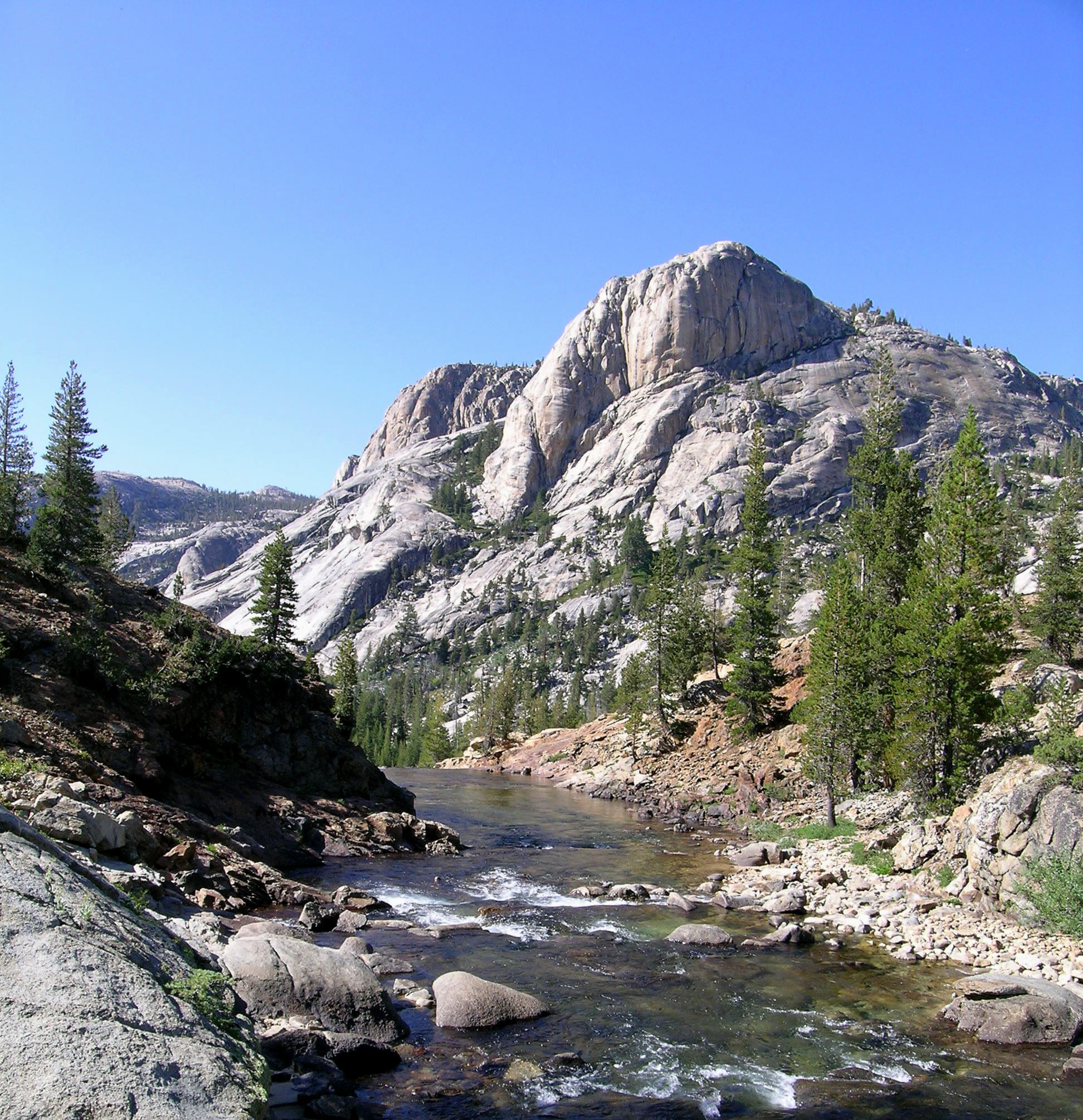 Spend Leisure Time At The Tuolumne River