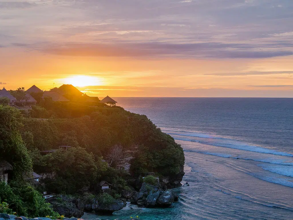 Bingin Beach