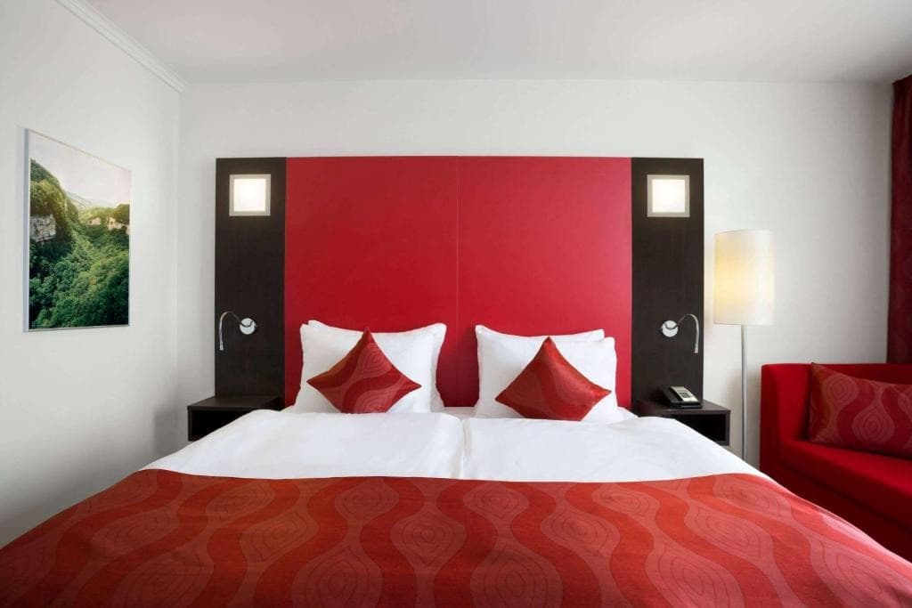 Ramada Encore By Wyndham Geneva