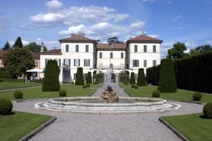 Visit the Villa Panza and see many modern art on display
