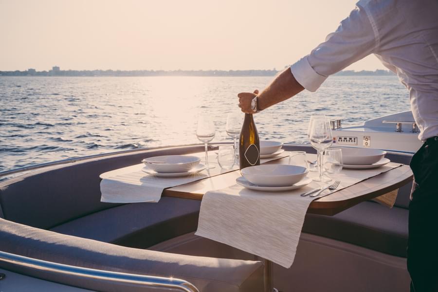 Luxury Yacht in Dubai Experience