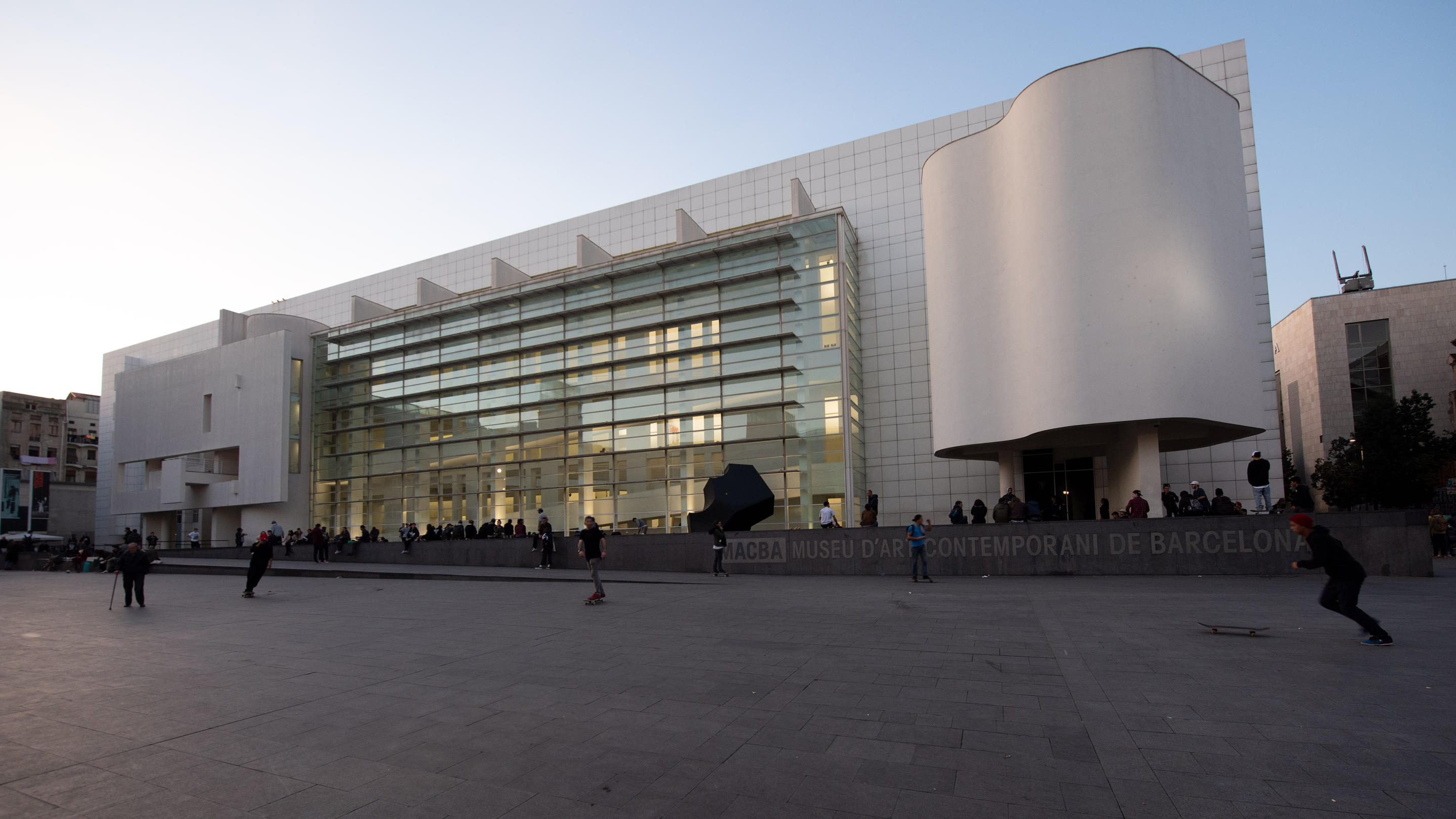 Barcelona Museum of Contemporary Art  Overview