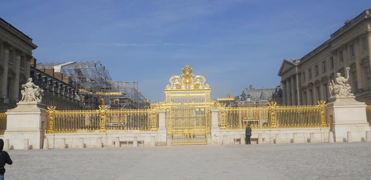 Golden gate of the Palace