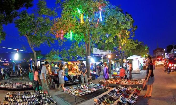 1564822316_Karon_Temple_Market.j.jpg