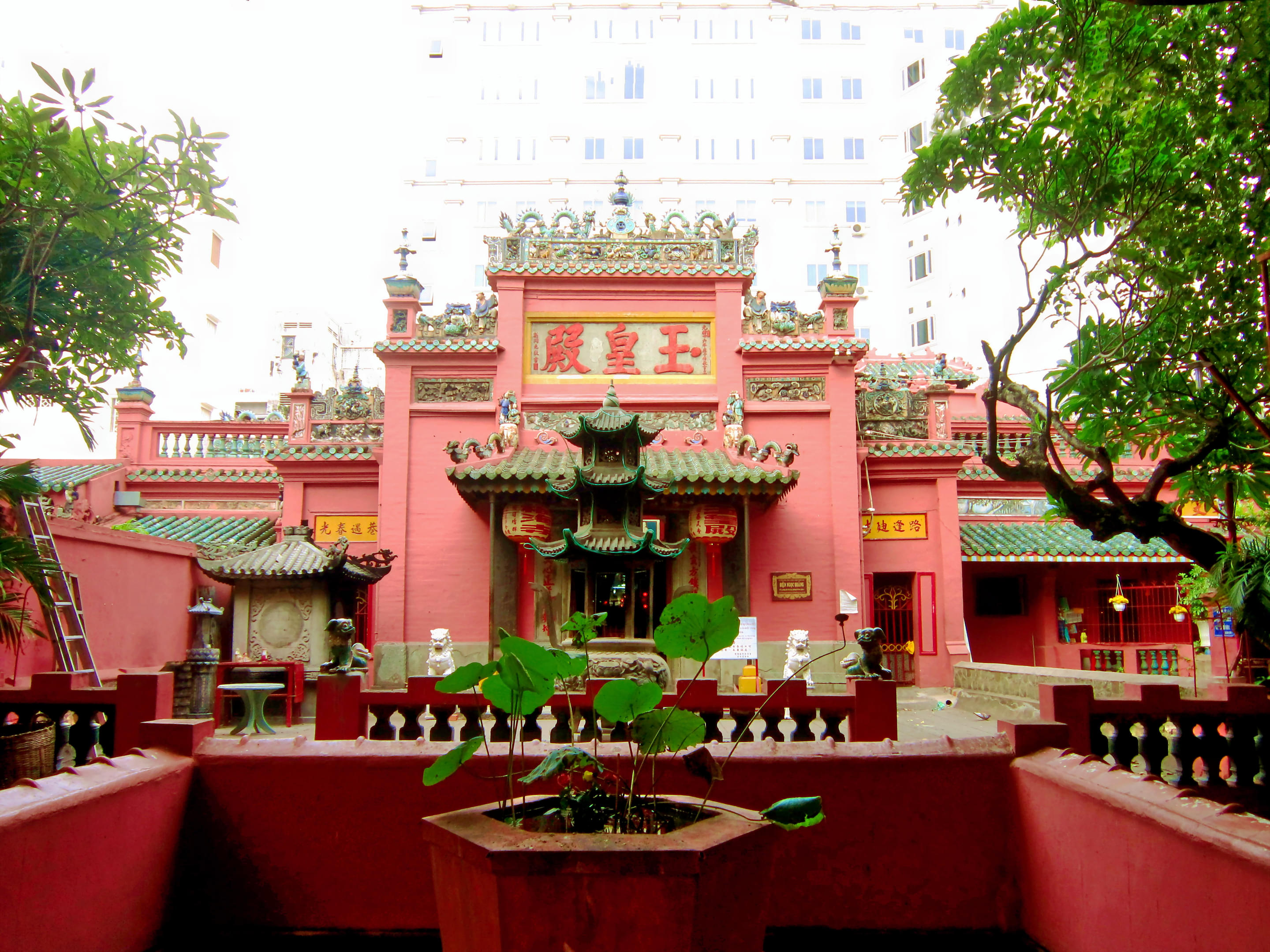 Jade Emperor Pagoda Overview