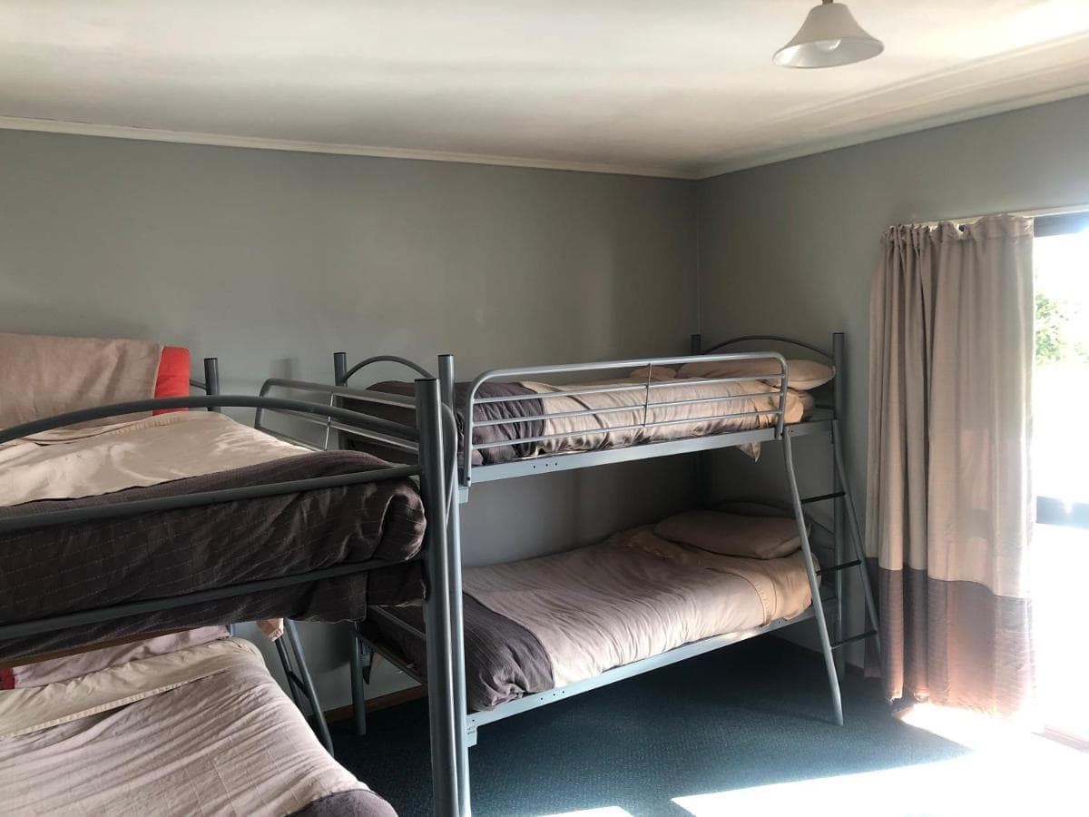 Ivory Towers Backpackers Lodge, New Zealand