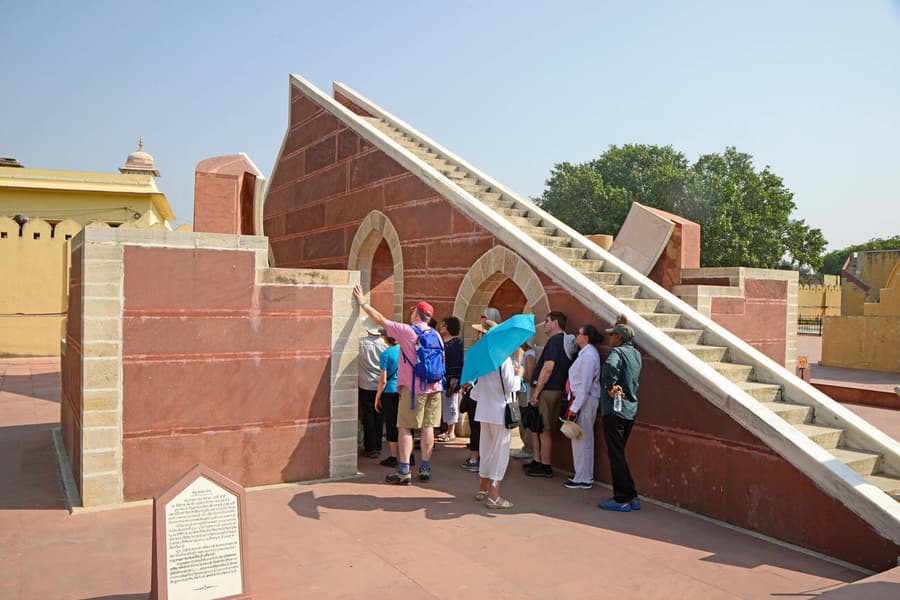 Jaipur City Sightseeing Tour with Raj Mandir Image