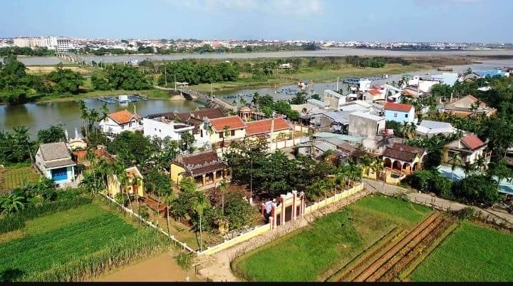 Kim Bong Carpentry Village