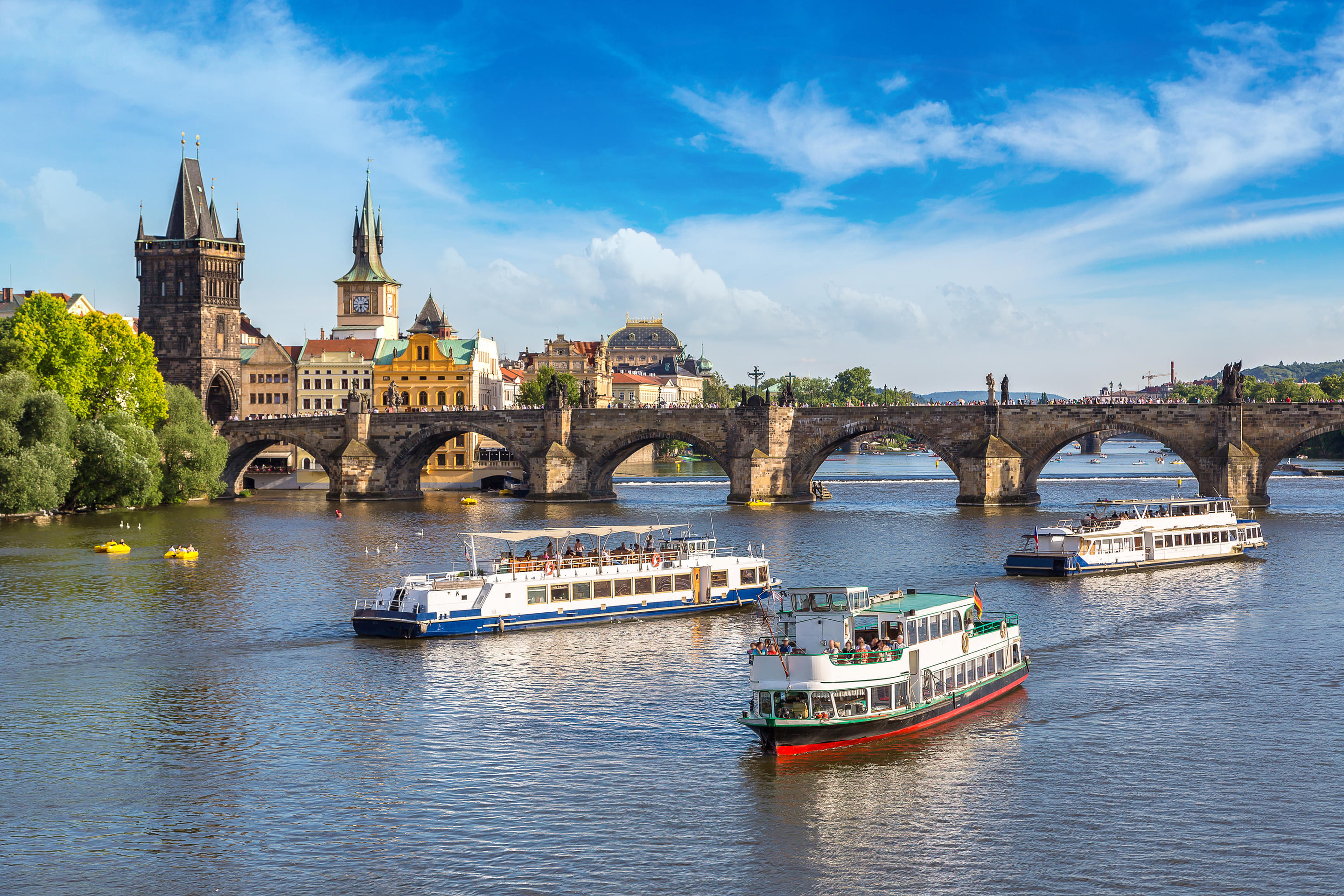 Vltava River, Prague Overview