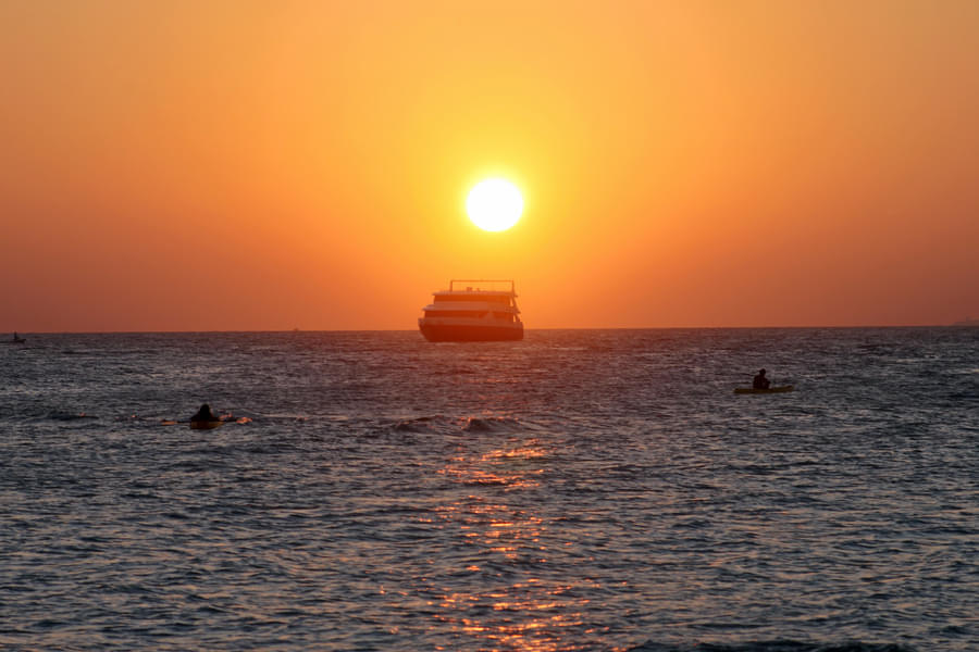 Sunset Cruise in Mirissa Image