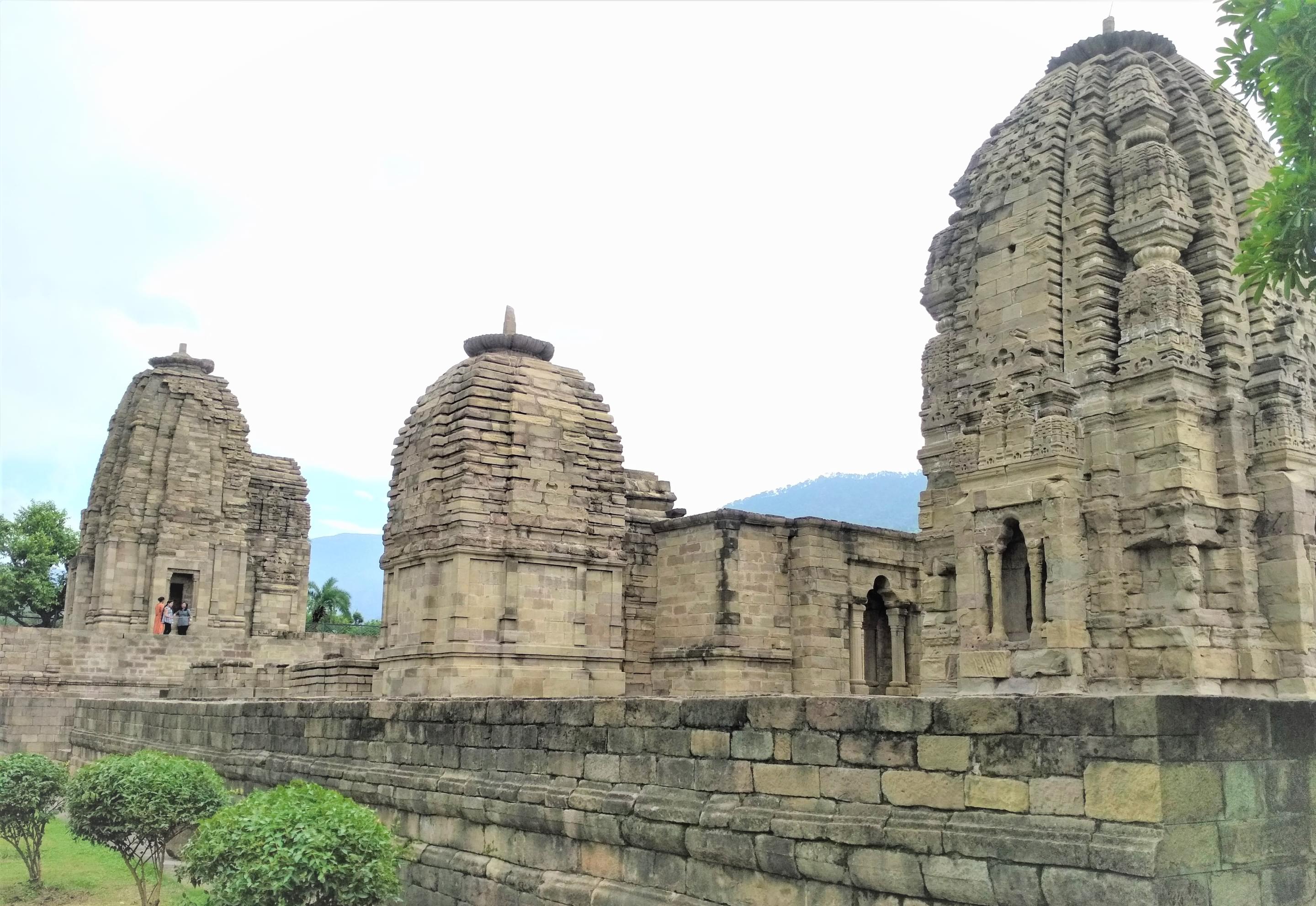 Krimchi Temple Overview