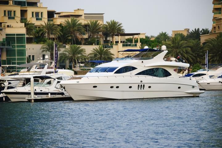Hire Luxury Yacht in Dubai