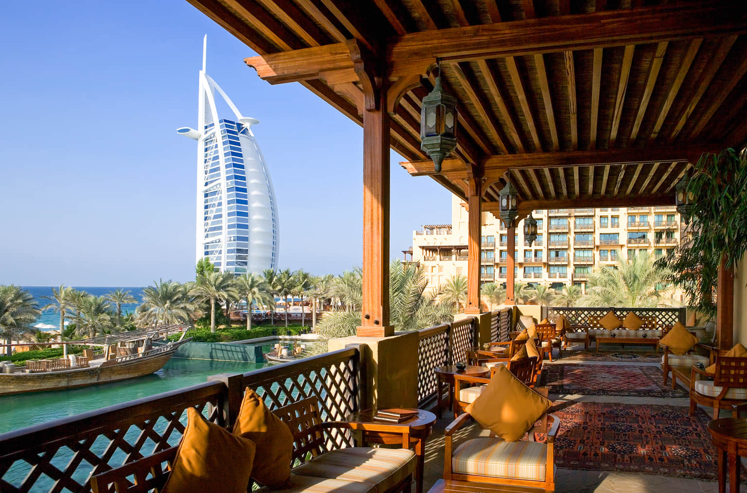 Dine in at Rangoli Restaurant Bur Dubai