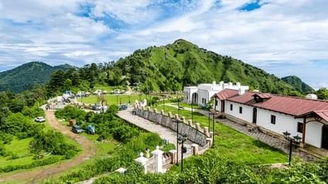 Trek Through Hathipaon to George Everest House