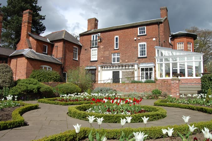 Bantock House Museum and Park