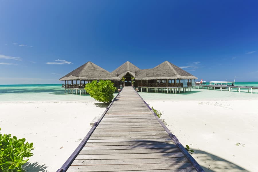 Medhufushi Island Resort, Maldives | Complimentary Upgrade to Speedboat Image
