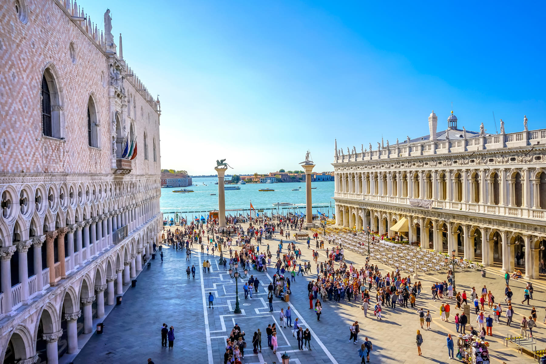 What to avoid Wearing to the Doge's Palace?