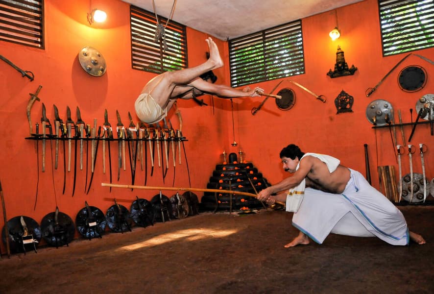 Kalaripayattu and Kathakali Show in Thekkady Image