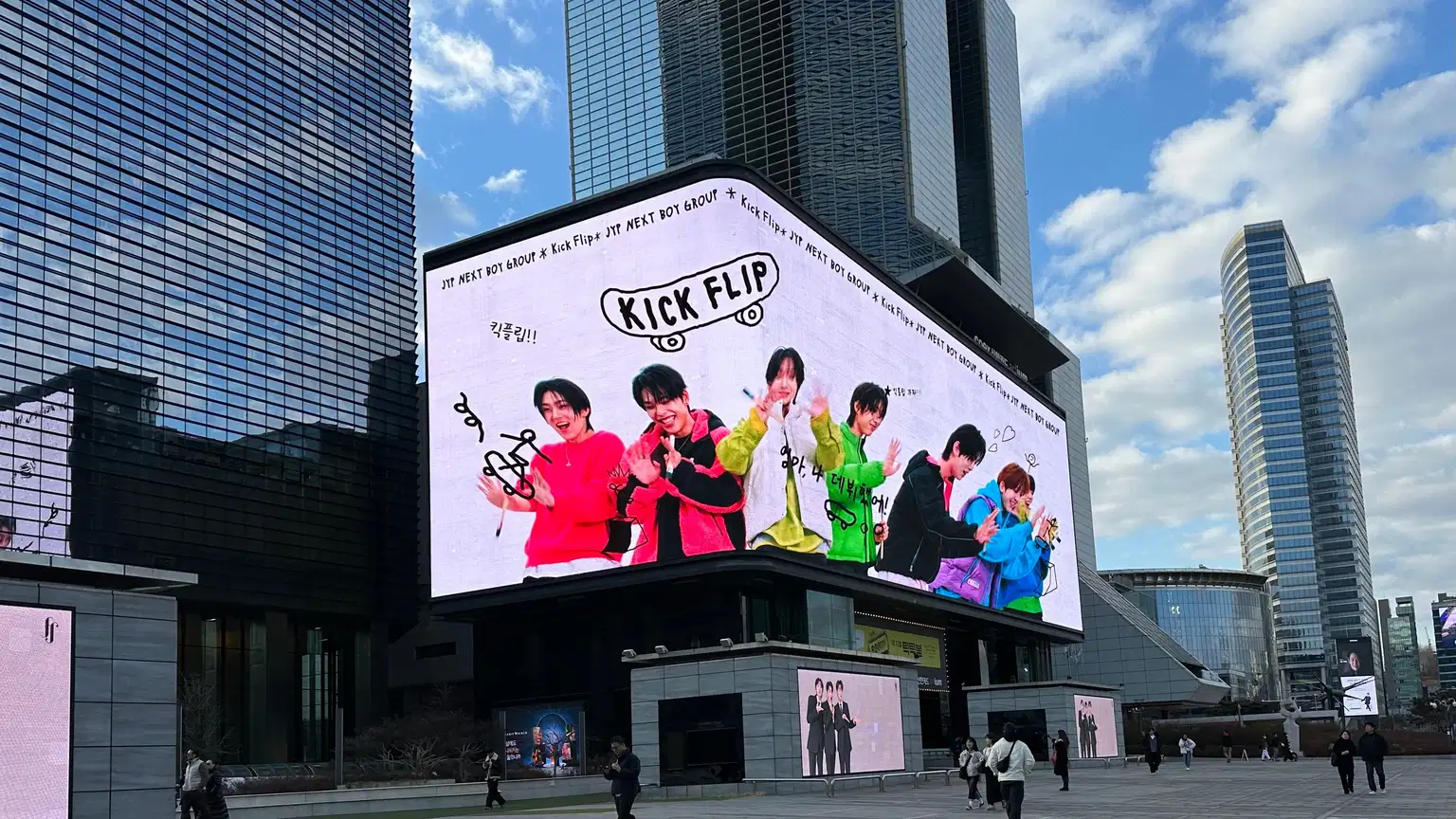 South Korea Getaway | Lights, Camera & K-Pop
