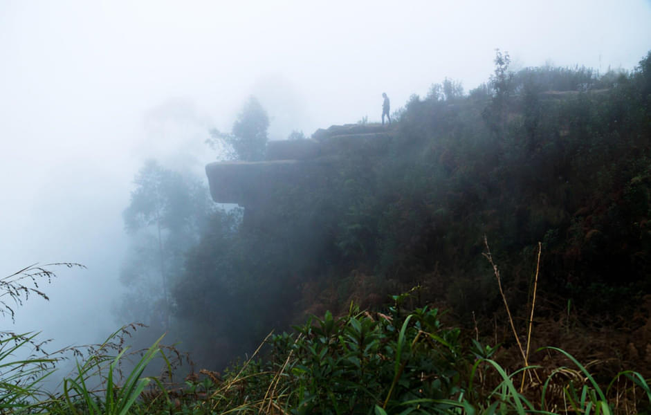 Trekking To Dolphin’s Nose Image