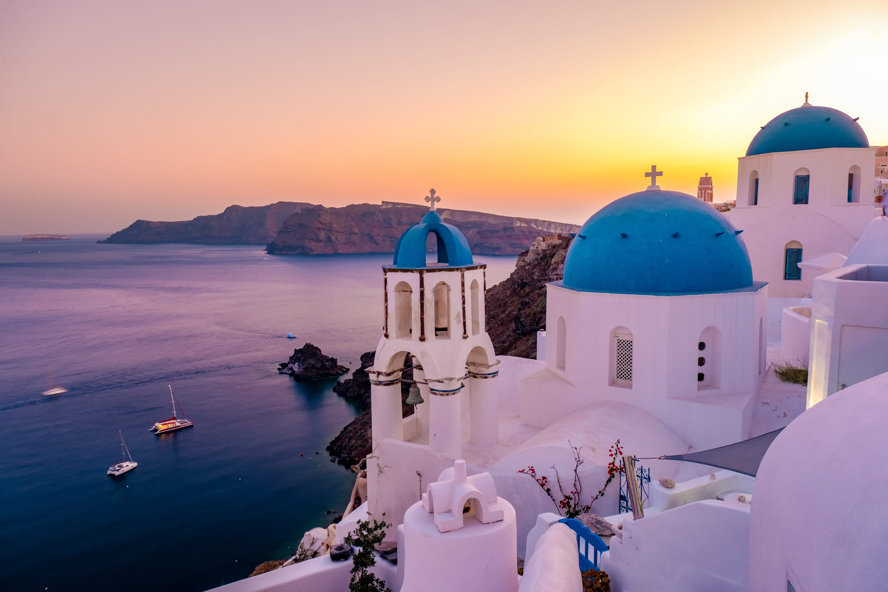 Dive into the beauty of the Greek Isles with our tailor-made Europe packages.