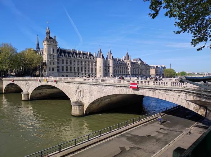 Pont Au Change