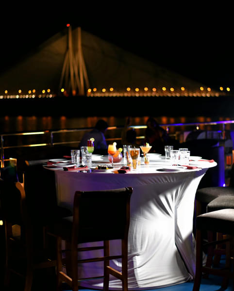 Dinner Cruise in Mumbai Image