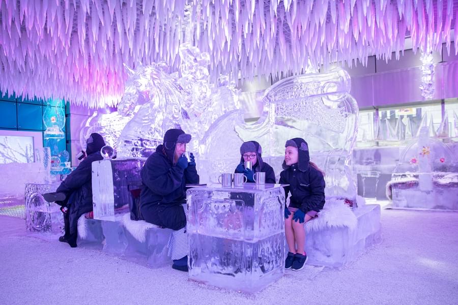 Chillout Ice Lounge gives you many reasons to get closer!