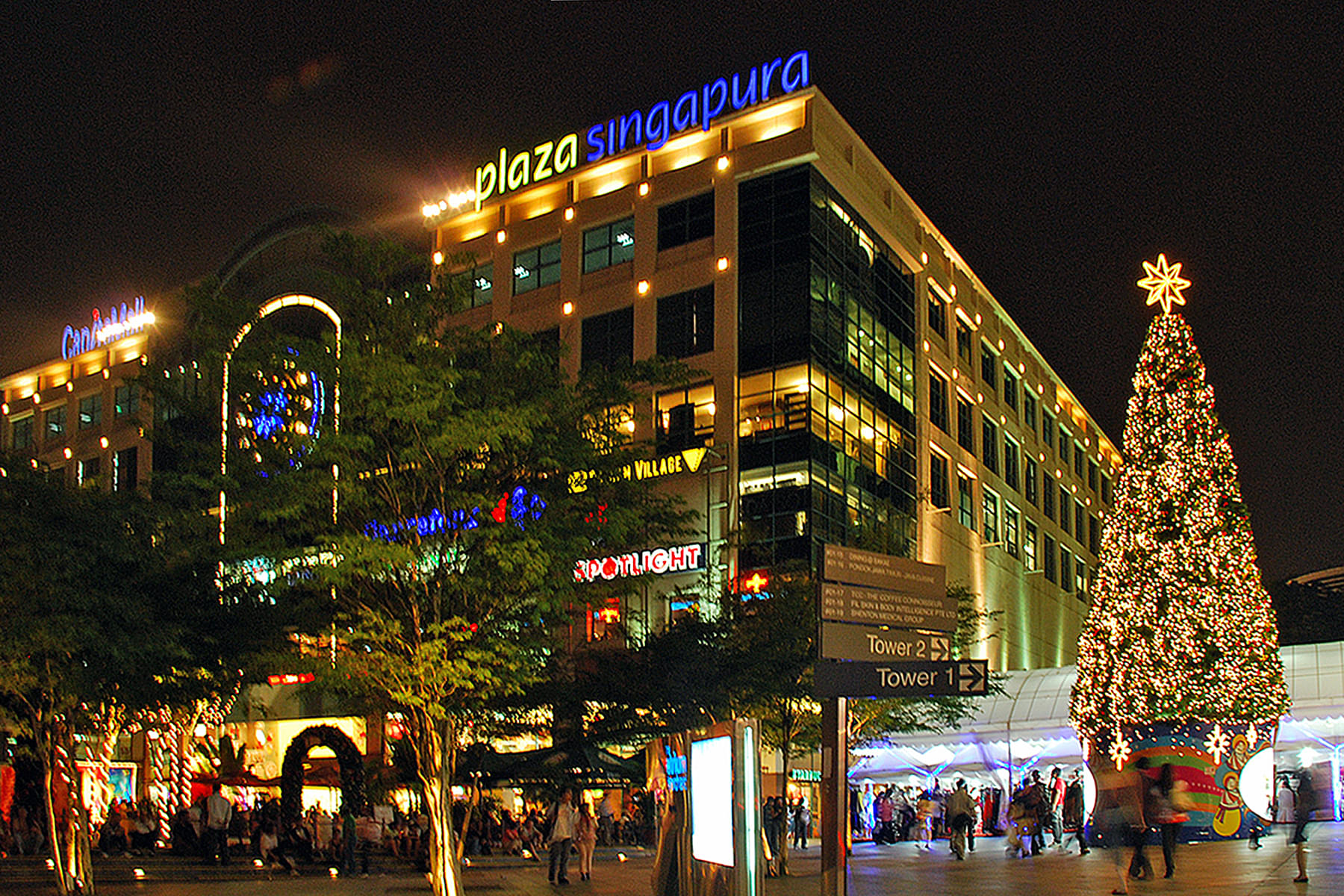 Plaza Singapura Singapore Overview