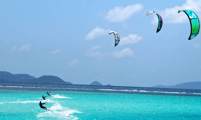 Kitesurfing