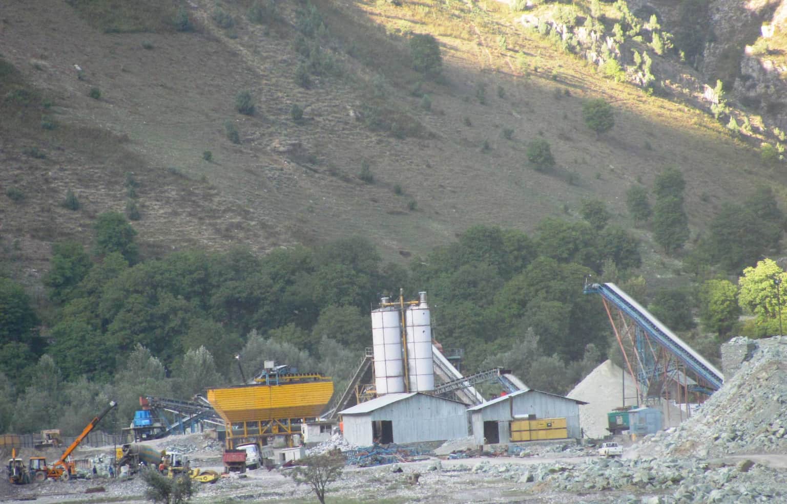 Explore the Kishanganga Dam and Hydroelectric Project