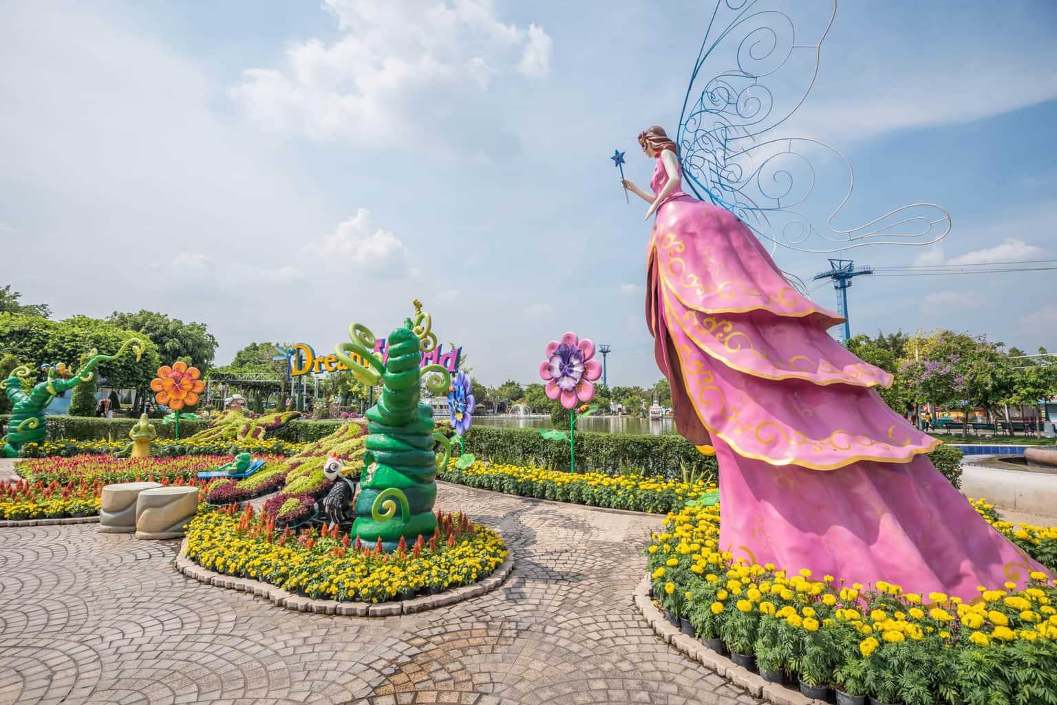 Dream World Plaza